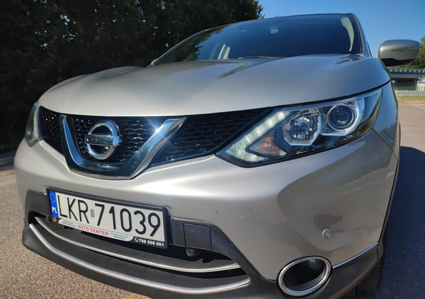 Nissan Qashqai cena 52500 przebieg: 152453, rok produkcji 2014 z Kraśnik małe 191